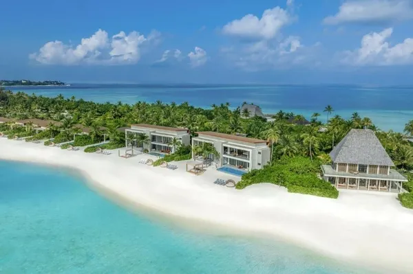  Kuda Villingili Resort Maldives
