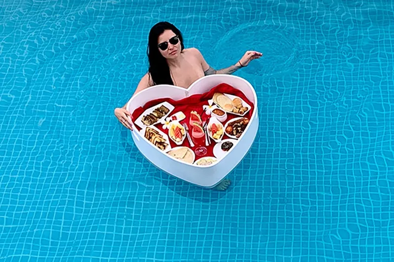 Floating Breakfast