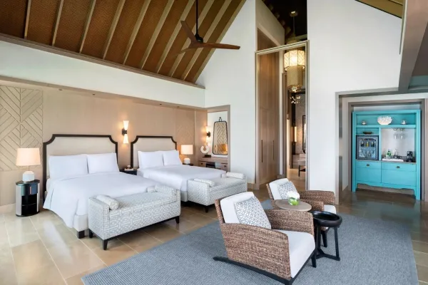 Three Bedroom Grand Beach Villa with Pool