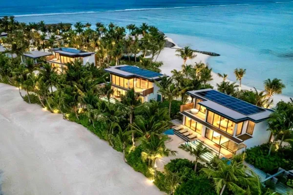 SO/ Maldives