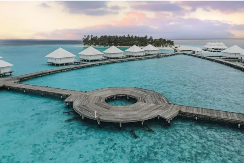 Diamonds Athuruga Maldives