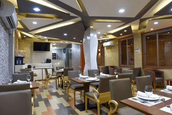 Nova Bistro