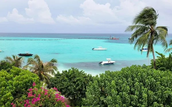Luau Beach Inn Maldives, V. Fulidhoo