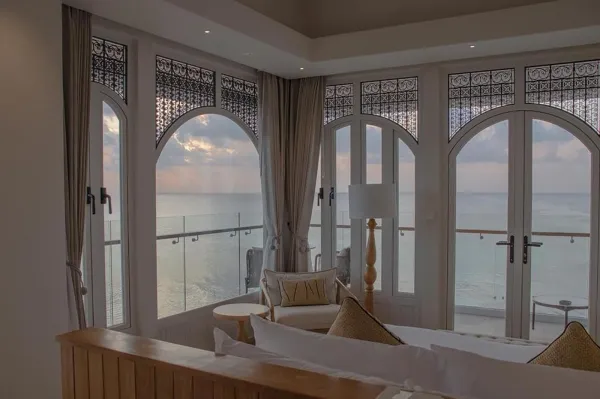 Grand Sea View