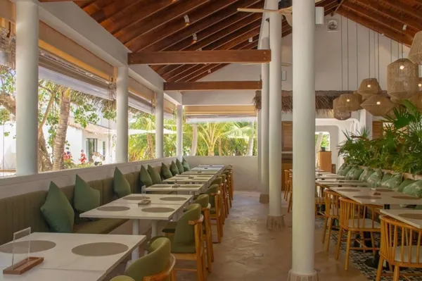 Aanu Restaurant