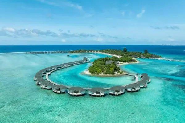 Day Visit to Cinnamon Dhonveli Maldives