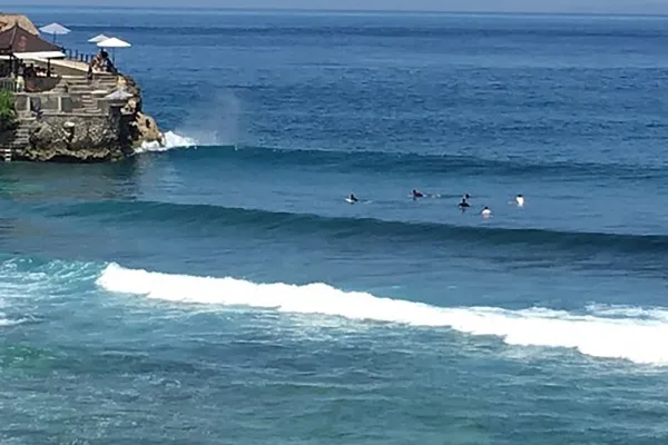 Secret Point Surfing