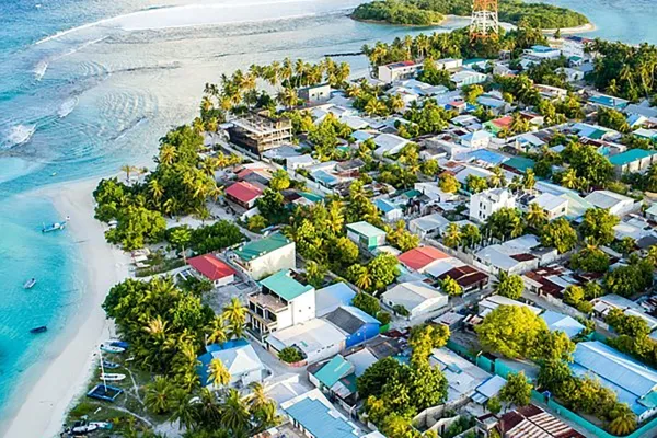 Thulusdhoo Island Hopping