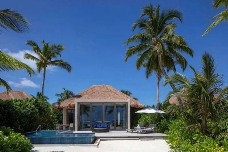 Beach Villa with Pool