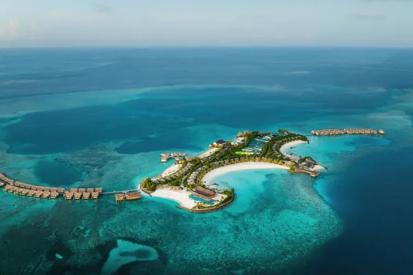Hilton Amingiri Maldives Resort & Spa