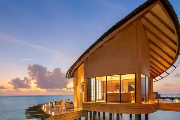 Hilton Amingiri Maldives Resort & Spa
