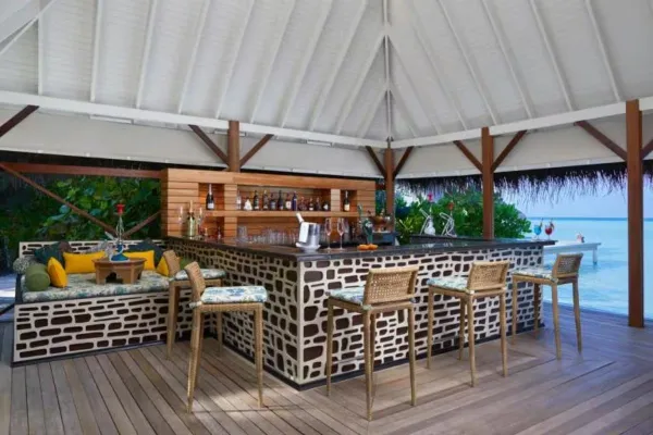Moodhu Restaurant & Bar