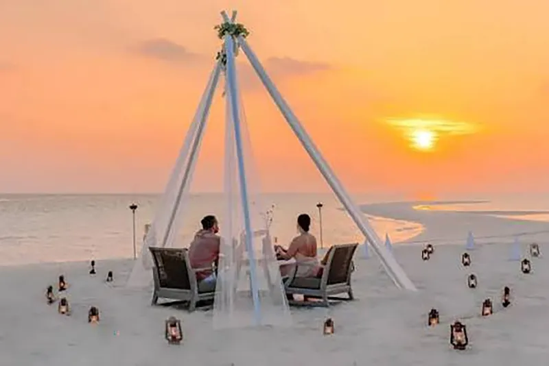 Romantic Sandbank Lunch or Dinner