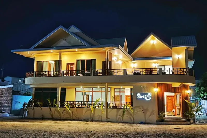 Beach Stone Gulhi Island