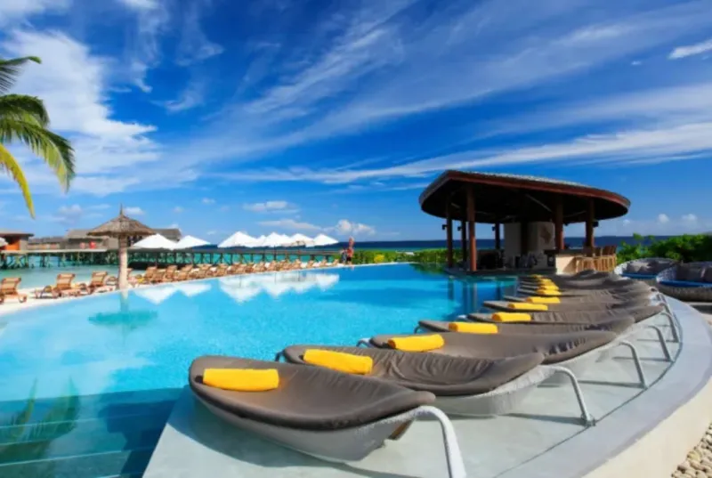  Centara Ras Fushi Resort & Spa Maldives