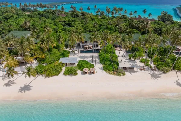 Four Bedroom Beach Residence with Pool