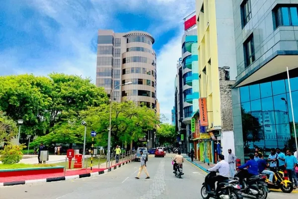 Male' & Hulhumale' Private Car Tour