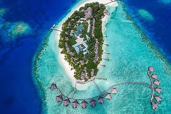 Day Visit to Nearby Luxury Resort