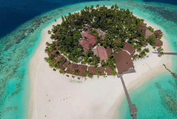 Diamonds Thudufushi Maldives