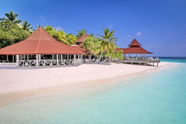 Diamonds Thudufushi Maldives