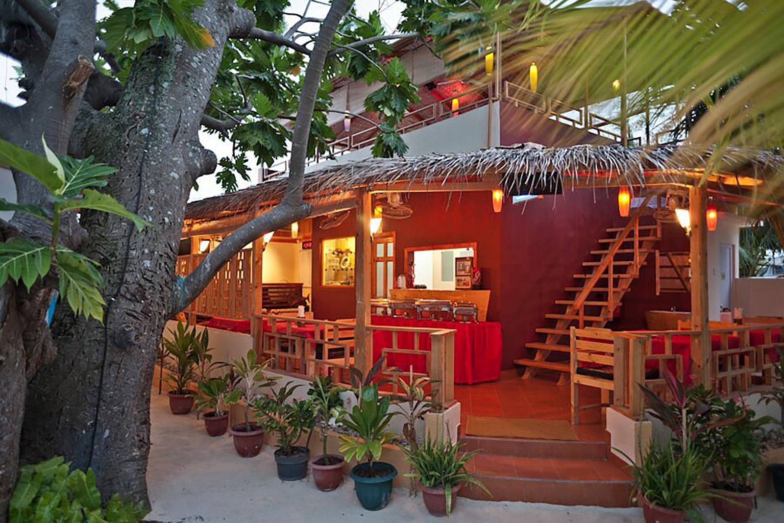 Stingray Beach Inn Travel, K. Maafushi 