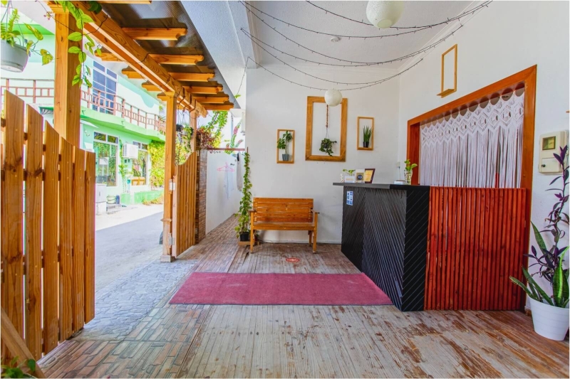 Alaika Maafushi Entrance Counter