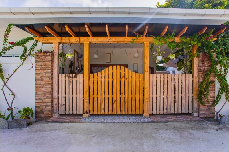 Alaika Maafushi Main Entrance