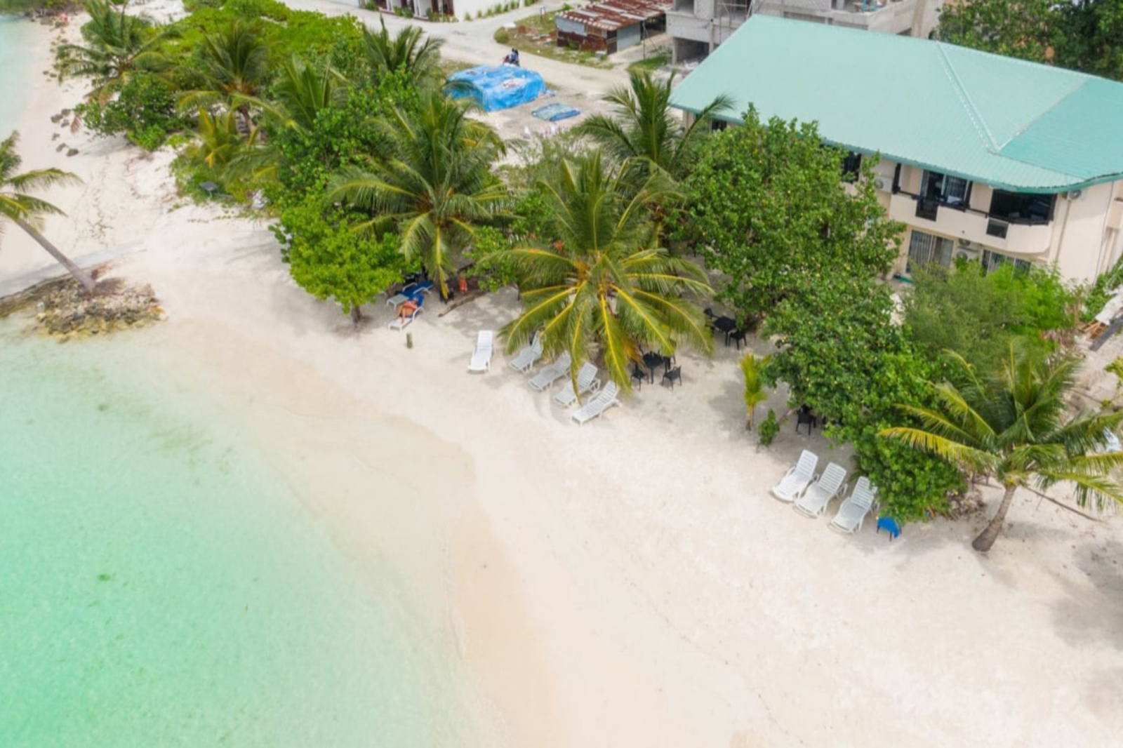 Crown Beach Hotel, K. Dhiffushi 
