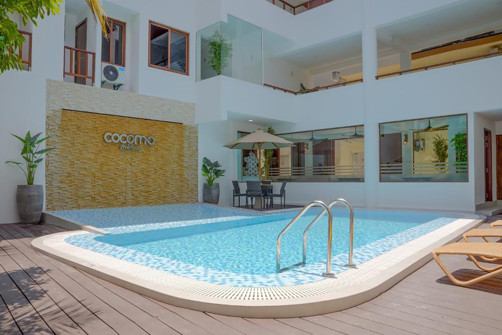 Cocomo Maldives, K. Himmafushi