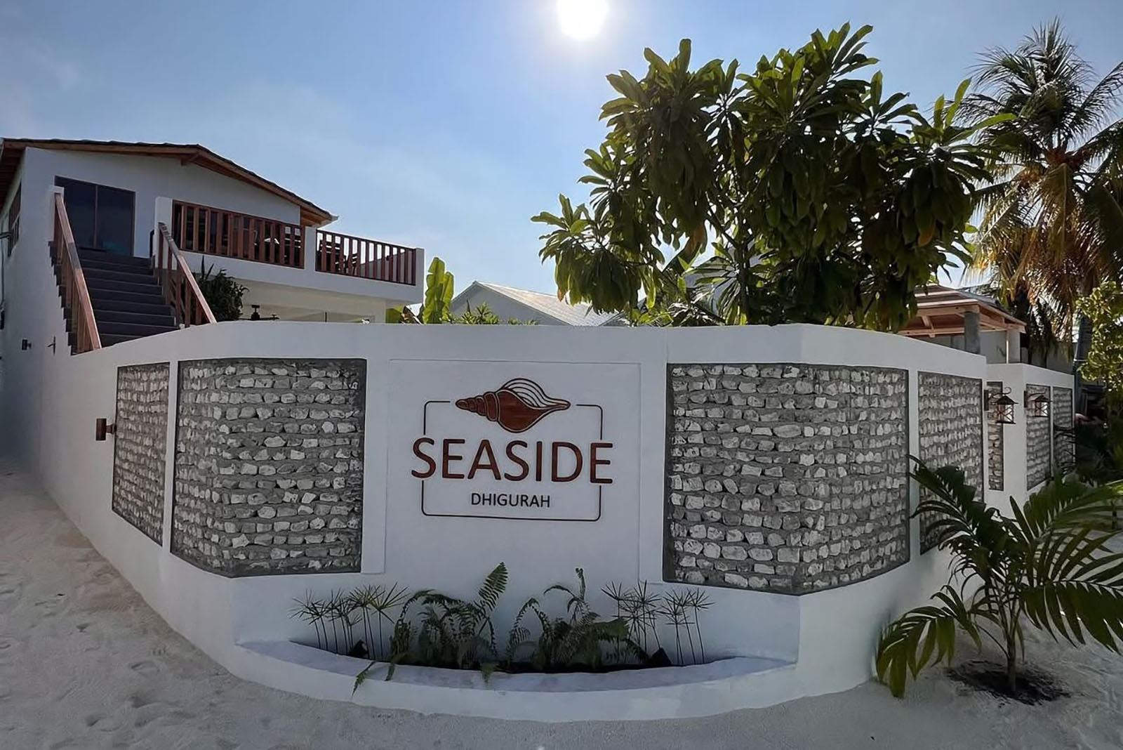 Seaside Dhigurah