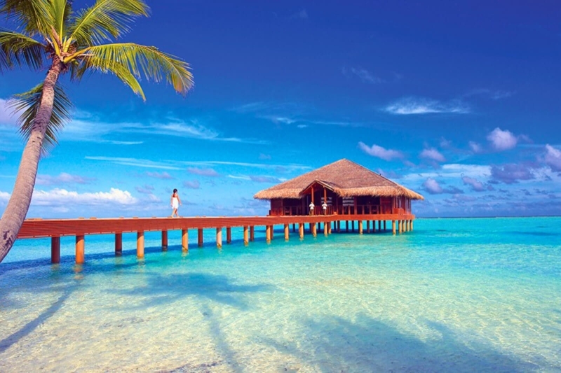 Medhufushi Island Spa Jetty 