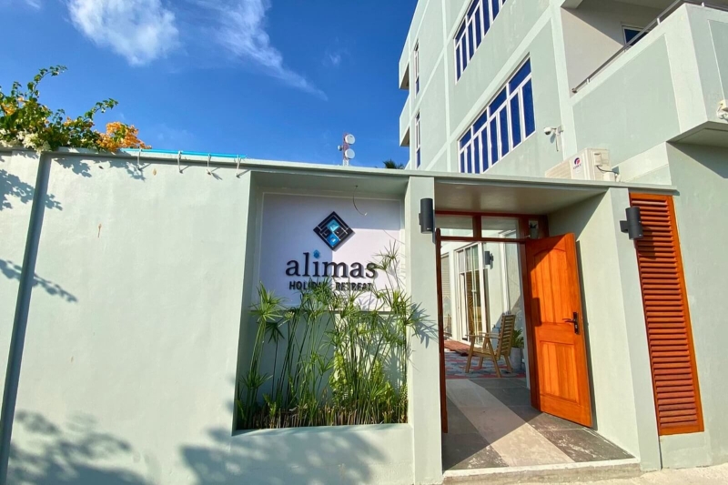 Alimas Holiday Retreat Entrance