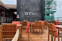 Skyfall Lounge & Restaurant 