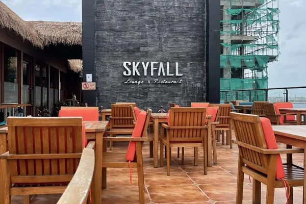Skyfall Lounge & Restaurant 