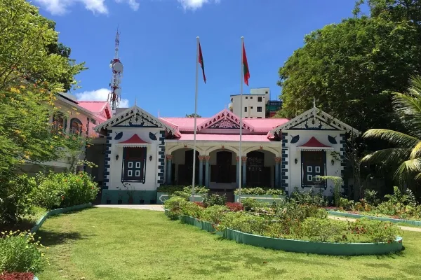 Mulee Aage Palace 