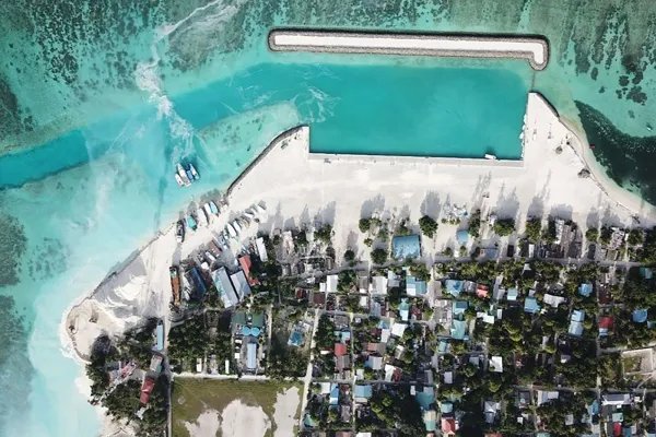 Dhangethi Port