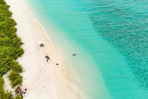 Maalhos Bikini Beach