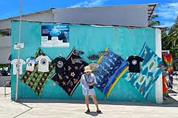 Himmafushi Souvenir & Handicraft Street