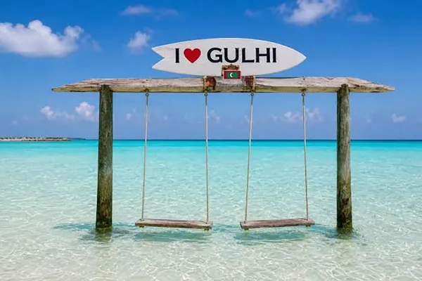 Gulhi Bikini Beach & I Love Gulhi Swing