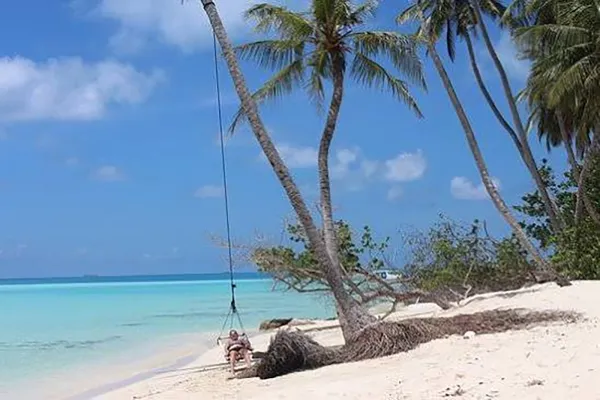 Fulidhoo Bikini Beach